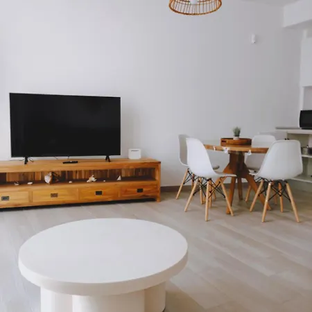 Casa Tasya Centre Апартаменты Коральео
